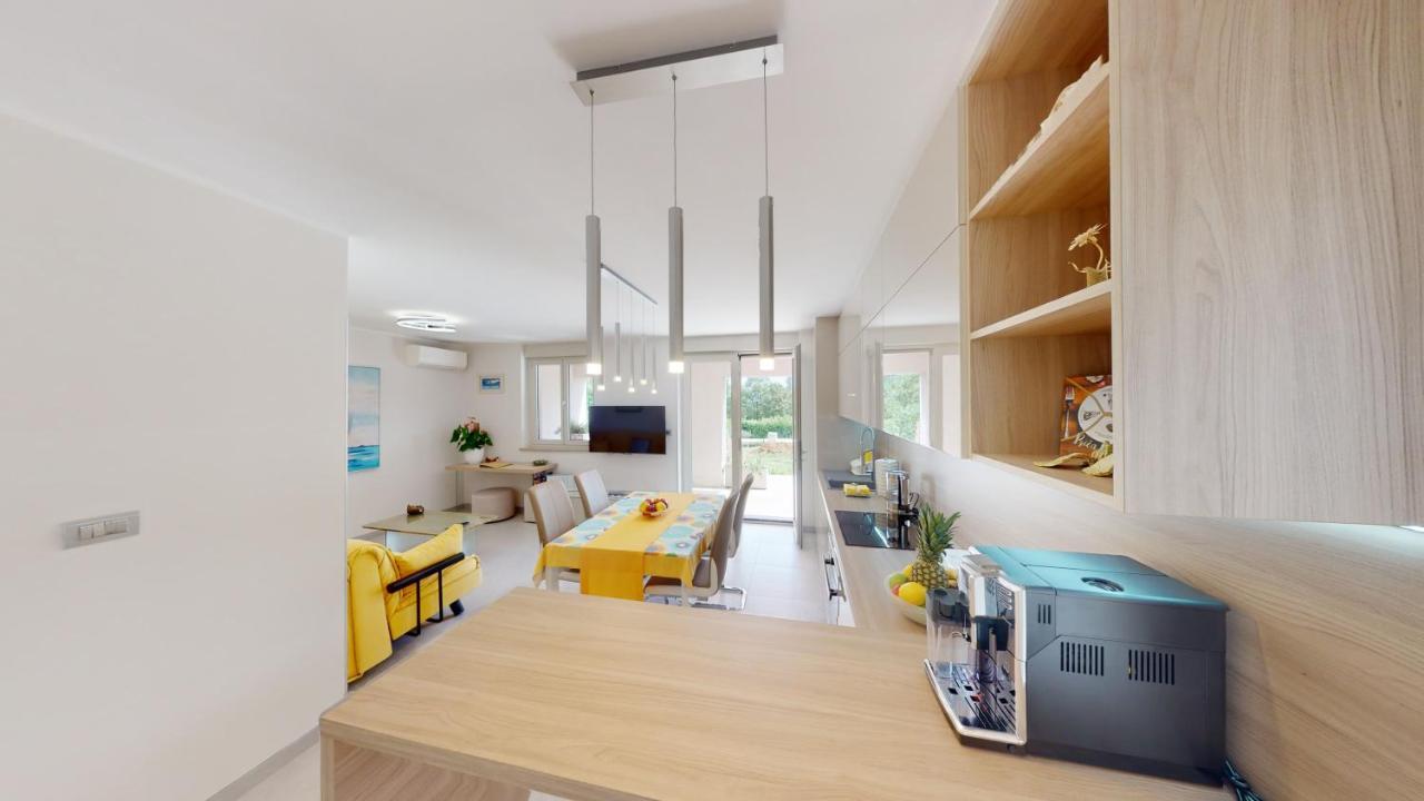 Design Apartment Emerald Viskovo Екстериор снимка